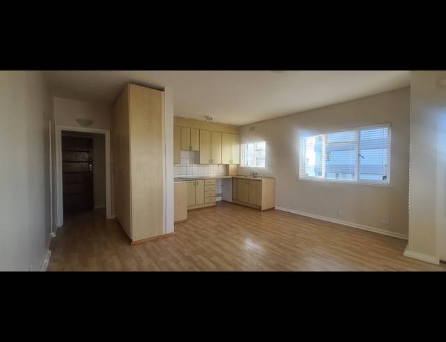 0.5 BEDROOM APARTMENT RENTED IN SEA POINT
